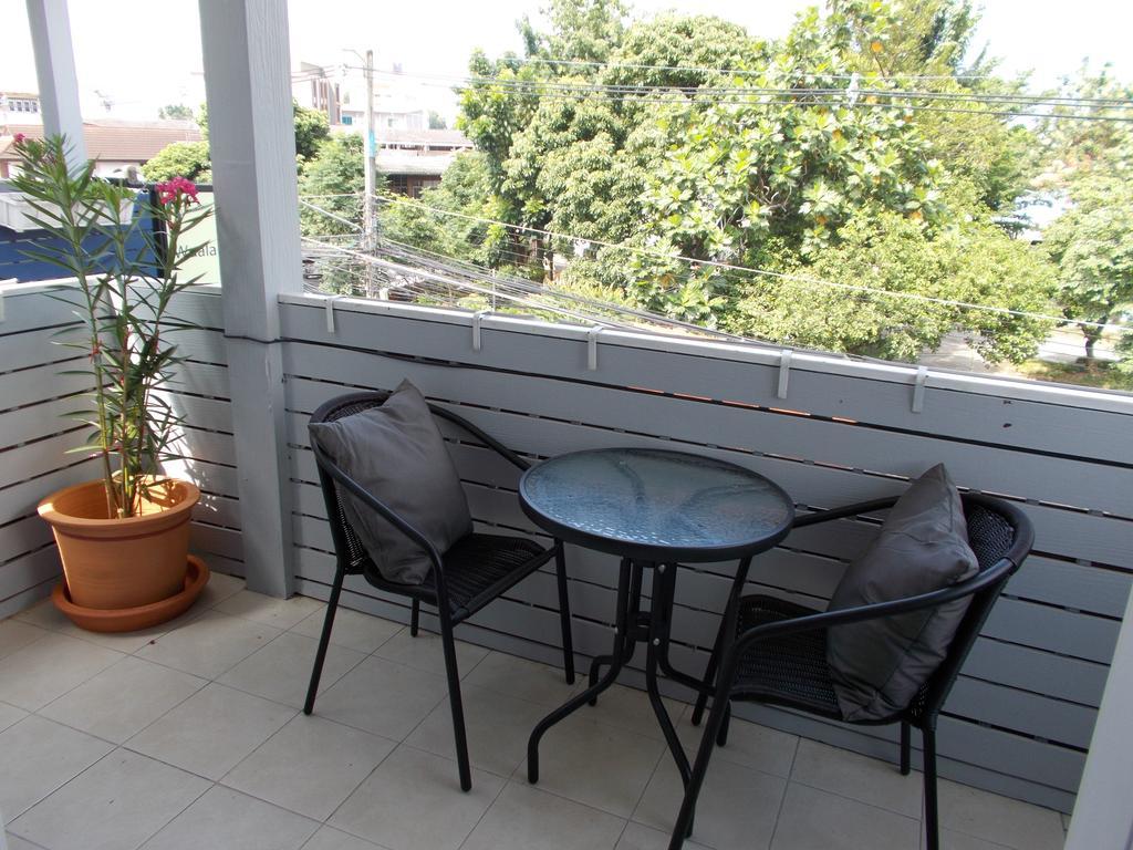 Wualai Residence Чиангмай Екстериор снимка